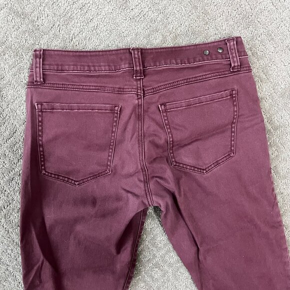 CAbi Bordeaux Mid-rise Maroon Skinny Jeans Curvy Fit, Size 6 - Picture 7 of 10